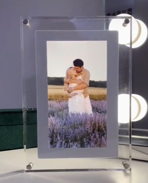 ⁦Your Moment - המתנה המושלמת מבית יורמומנט - מסגרת זכרונות בלייב 5 אינץ⁩ – תמונה ⁦6⁩