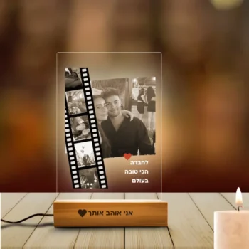 מנורת לילה עם עיצוב בצורת סרט