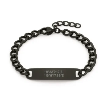 צמיד חריטה לגבר, תכשיט יוקרתי עם חריטה אישית של מיקום מיוחד בעל משמעות לליבכם