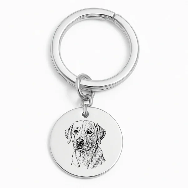 מחזיק מפתחות עם חריטה של בעל החיים שלכם