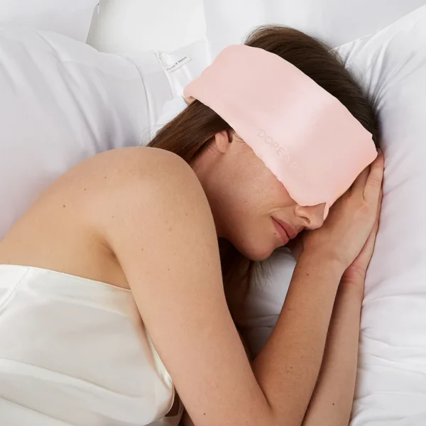 מסכת עיניים לשינה עמוקה בצבע ורוד Dore & Rose