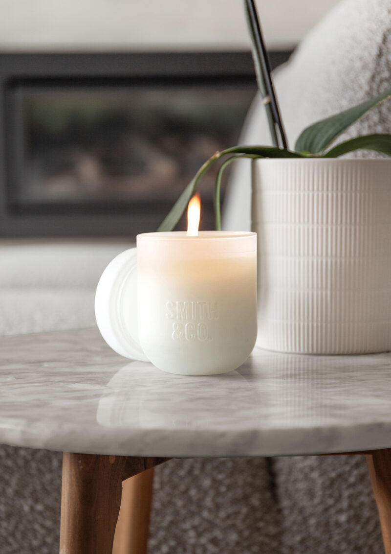 Smith & Co. Candle - Tonka & White Musk