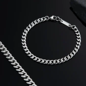 צמיד לגבר מתנה יוקרתית פלדת אל חלד בצבע כסף