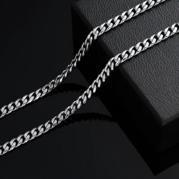⁦שרשרת מתנה יוקרתית פלדת אל חלד בצבע כסף לגבר⁩ – תמונה ⁦6⁩