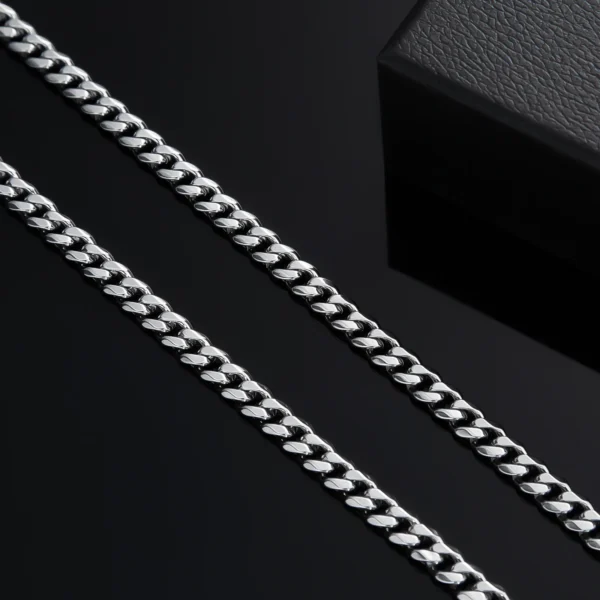 ⁦שרשרת מתנה יוקרתית פלדת אל חלד בצבע כסף לגבר⁩ – תמונה ⁦7⁩