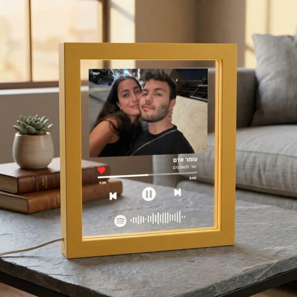 ⁦Your Moment - מיוזיקגלאס מנורת לילה עם שיר עם משפט (העתק) (העתק)⁩ – תמונה ⁦3⁩